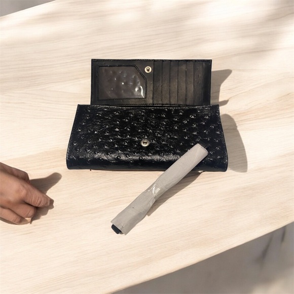 Women’s wallet - Picture 3 of 11